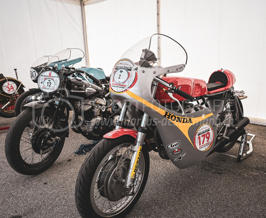 19. Arosa ClassicCar 2023 - 3. September 2023 | 19. Arosa ClassicCar 2023
Arosa, Schweiz

@arosaclassiccar, @arosa.official, #arosaclassiccar, #arosa, #76curves, #classiccar
Bild: Sportfotografie Markus Aeschimann | www.markus-aeschimann.ch - Realisiert mit Pictrs.com