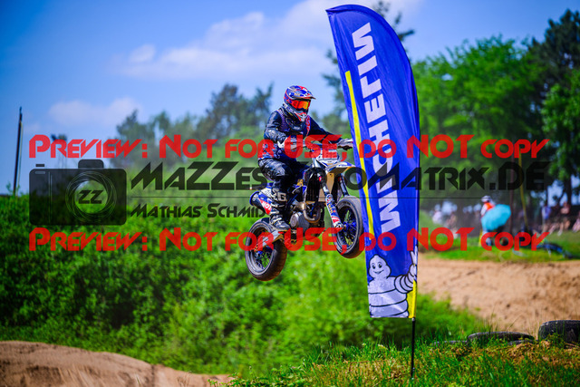 MaZZes_FotoMatrix_240512_6021986_3213 | S4