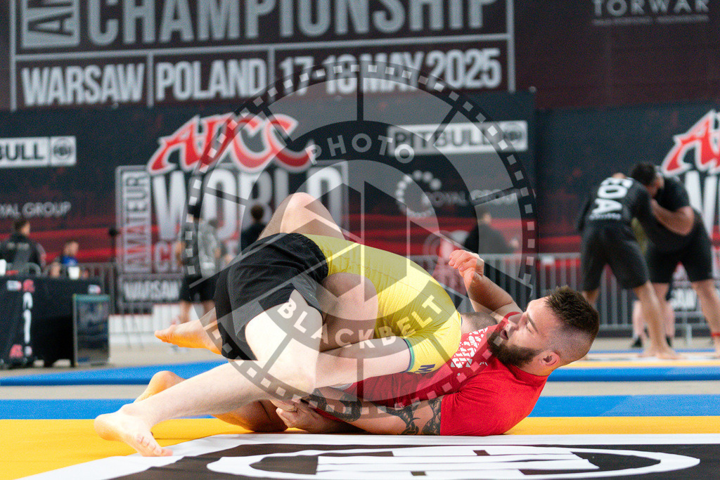 20250517PBB2087 | Athletes compete during the first day of the ADCC Amateur World Championship on May 15, 2025 in Warsaw, Poland. © Chiara Dazi / photoblackbelt