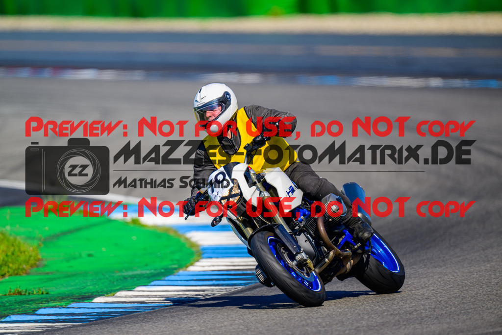 MaZZes_FotoMatrix_240520_6007705_9250 | INST