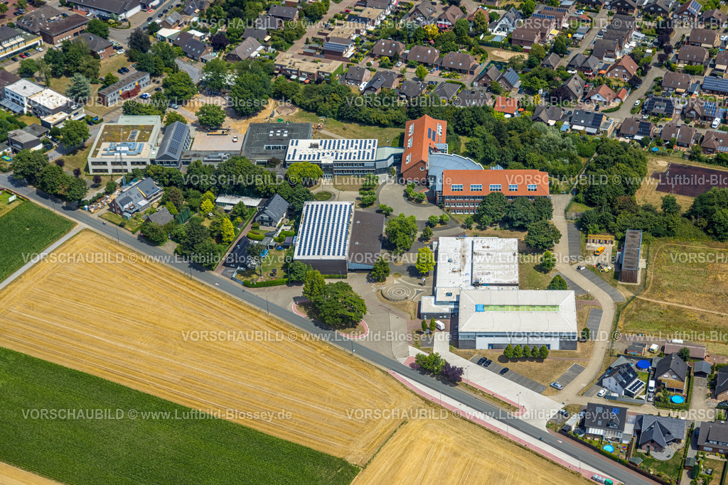 Hamminkeln220703518 | Luftbild, Städtische Gesamtschule, Heinrich-Meyers-Realschule, Hallenbad, Hamminkeln, Niederrhein, Nordrhein-Westfalen, Deutschland