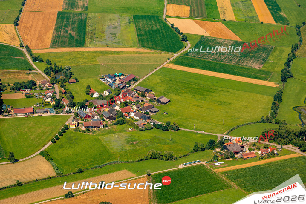 Das Luftbild zeigt : Marktlustenau Kreßberg - Die Luftaufnahme wurde 2024 vom UL-Flugzeug aus erstellt ( keine Drohne ) - Hochauflösende Luftaufnahme - Für grossformatige Ausdrucke geeignet. Die Geschenkidee !Mit Lizenz und Bildrechte bestellbar