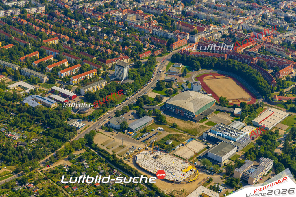 Weststadt Schwerin Bild- Das Luftbild wurde 2025 vom UL-Flugzeug heraus erstellt ( keine Drohne bzw. Drohnenaufnahme ) - Hochauflösende Luftaufnahme -Nicht vergleichbar mit Google Maps oder Satelittenbilder- Die Geschenkidee !Mit Lizenz und Bildrechte bestellbar - CC