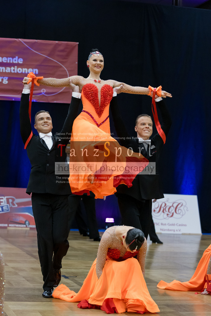 20260314_BL1_Std-Formationen_Nbg3165 | Tanzsportbilder, Standardtanz, Lateintanz, WDSF, DTV, LTVB, dancecomp, goc, hessen tanzt, blaues band der spree, walzer, tango, wiener walzer, slowfox, quickstepp, samba, rumba, cha-cha-cha, paso doble. jive, hd-kroft photography, turniertanzsport