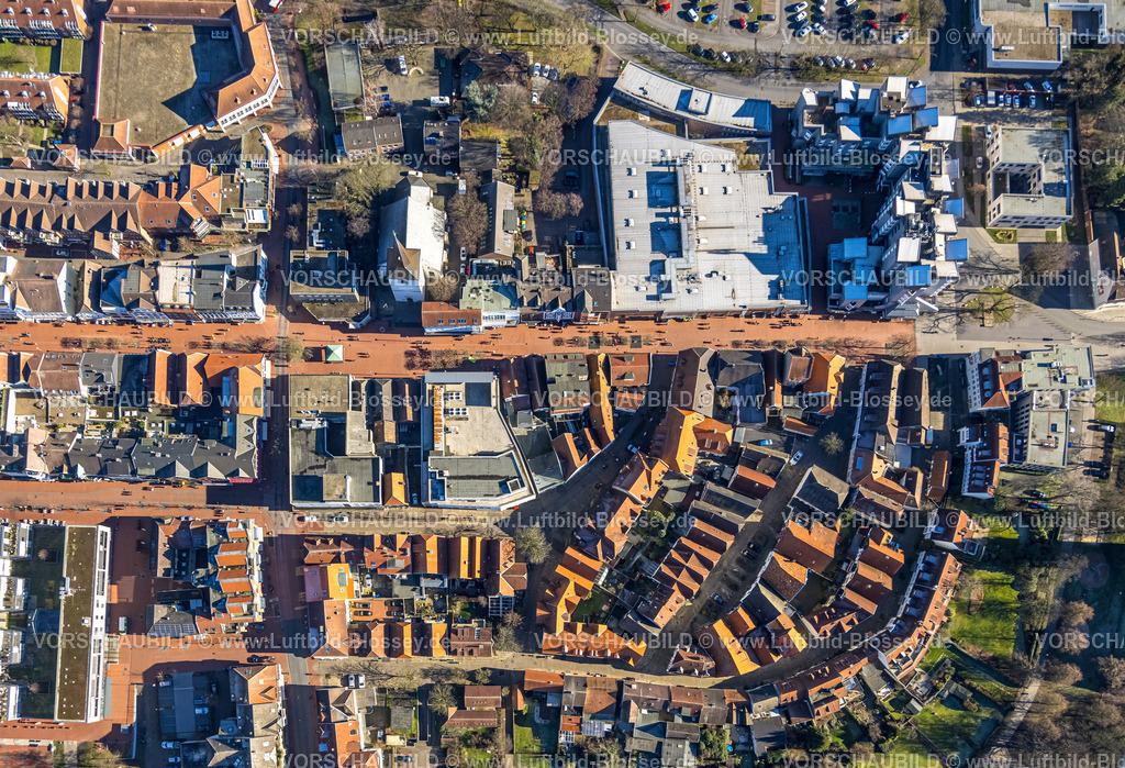 Luenen230204169 | Luftbild, Altstadt Silberstraße Roggenmarkt mit roten Dächern, Lange Straße Fußgängerzone, Stadtkirche St. Georg, Lünen, Ruhrgebiet, Nordrhein-Westfalen, Deutschland