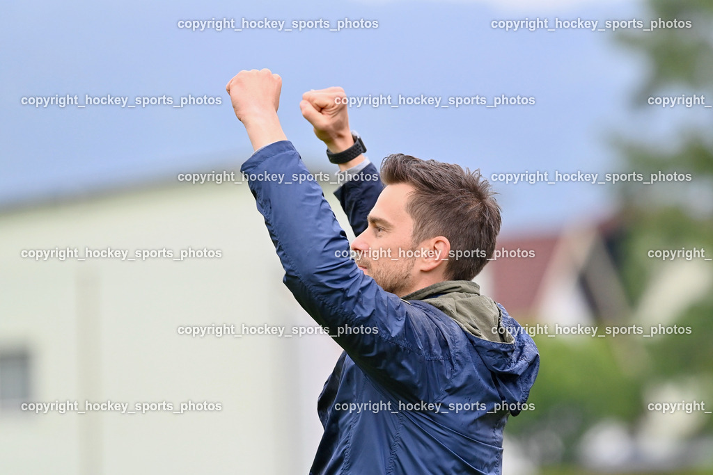 ESV Admira vs. ATUS Velden 20.5.2023 | Jubel Headcoach ATUS Velden Marcel Günther Kuster