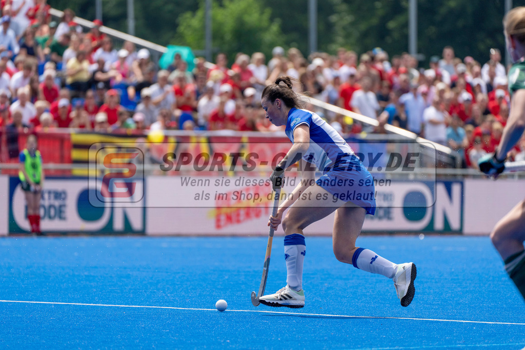 Final4_20250531-1322-HK107677 | Krefeld, Deutschland, 31.05.2025:  Feldhockey Final4 2025 – „Deutsche Feldhockey-Meisterschaften 2025“ im Gerd-Wellen-Hockeyanlage am 31.05.2025 in Krefeld, Deutschland. (Foto von Kramhöller/Fehrmann/Kaste)Krefeld, Germany, 31.05.2025: Feldhockey Final4 2025 – „Deutsche Feldhockey-Meisterschaften 2025“ in Gerd-Wellen-Hockeyanlage at 31.05.2025 in Krefeld, Deutschland. (Foto from Kramhöller/Fehrmann/Kaste)