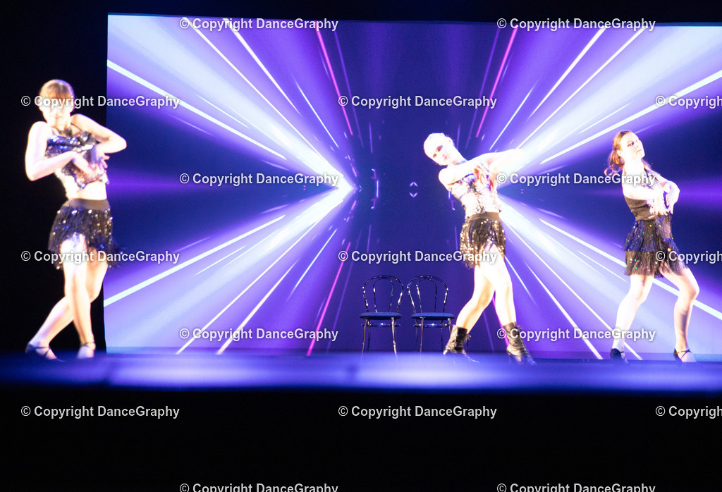 GPHY4225 | DanceGraphy - Realisiert mit Pictrs.com