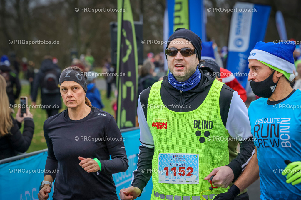 6. Bonner Nikolauslauf; Bonn, 14.12.2025 | Impressionen vom 6. Bonner Nikolauslauf am 14.12.2025 in Bonn (Nordrhein-Westfalen). 
