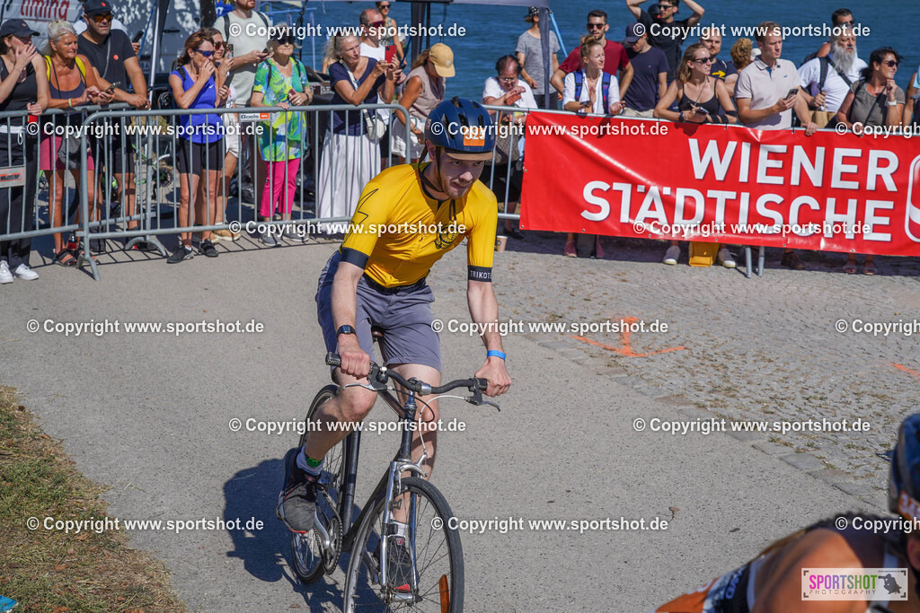 DSC00935 | Vienna Triathlon 2024                                        P3 Event                                                             #yourpictrs #sportshot_your_pictrs                 @Sportshotphotography                                     Photo Credit: www.sportshot.de