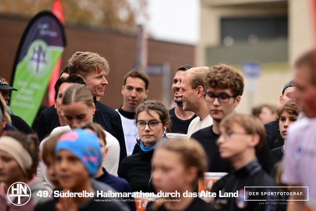 Süderelbe Halbmarathon 2025 I 09.11.2025 I Fotograf_DerSportfotograf.I 00474 | Der Sportfotograf. - Realisiert mit Pictrs.com