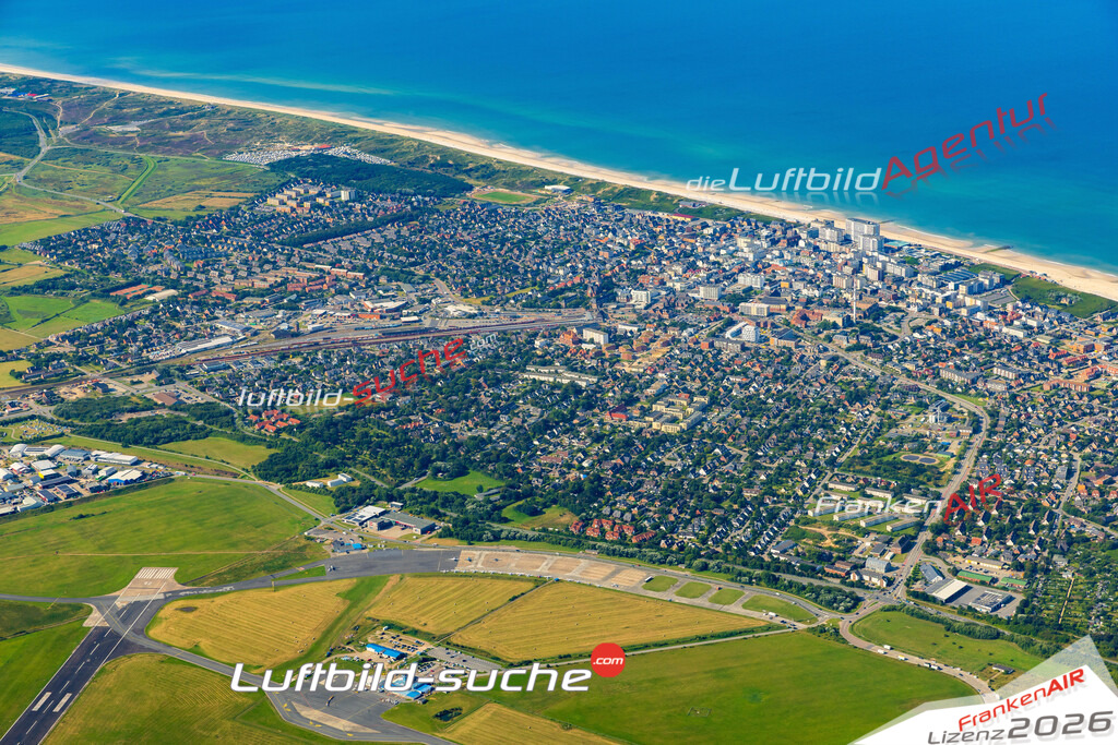 Luftbild Vs Google Maps  Westerland  Sylt -Das Luftbild wurde 2025 vom UL-Flugzeug heraus erstellt ( keine Drohnenluftbilder ) - Hochauflösende Luftaufnahme -Nicht vergleichbar mit Google Maps oder Satelittenbilder- Die Geschenkidee !Mit Lizenz und Bildrechte bestellbar