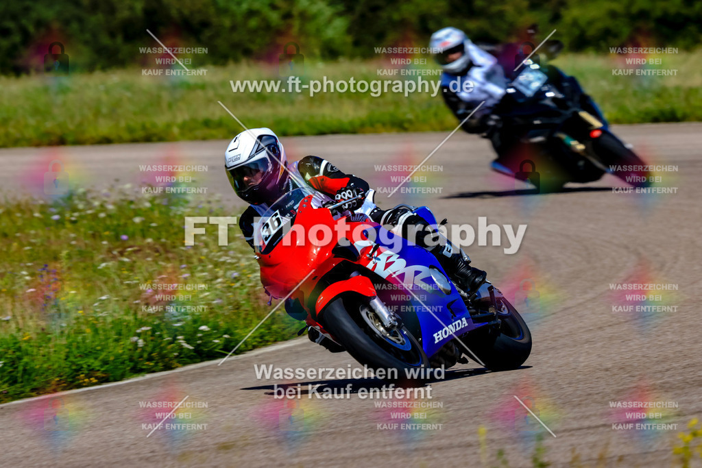036-3277 | Hier findet Ihr Bilder von Touristenfahrten auf der Nürburgring Nordschleife oder von anderen Veranstaltungen die ich besucht habe. Viel Spass beim Durch Schauen 