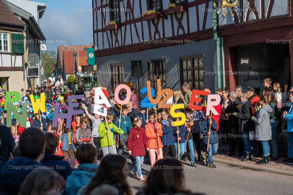 DSC_2834 | ble, Einhausen Giggelkerwe, Kerweumzug, Buchstabengruppe der Grundschule an der Weschnitz, ,, Bild: Thomas Neu