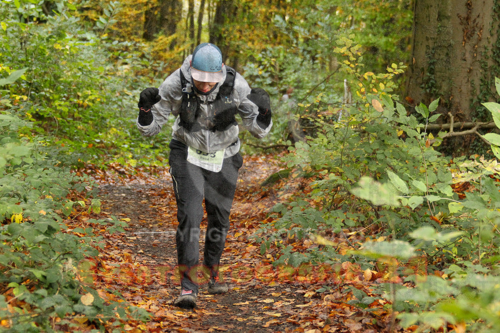 251026_1249_EV4_5886 | Sportfotografie im Rhein-Sieg Kreis, Köln, Bonn, NRW, Rheinland Pfalz, Hessen, etc. Unser Tätigkeitsfeld umfasst den Laufsport vom Volkslauf über den Marathon, Duathlon, Triathon bis zum Ultralauf wie Kölnpfad Ultra oder Schindertrail.