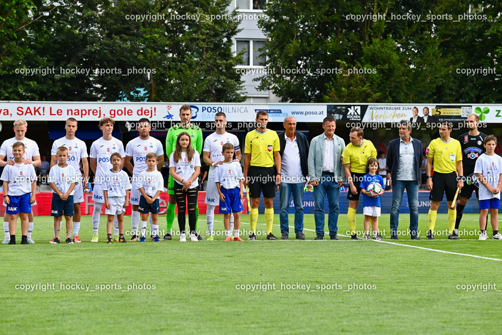 SAK vs. SK Sturm 22.7.2023 | Einlauf SAK gegen Sturm Graz, #6 Toni Dullnig, #13 Fabian Griesebner, #17 Jan Sasa Ogris-Martic, #99 Uros Palibrk, #1 Kristian Kondic, #24 Zoran Vukovic, Diesenberger Mario, Klagenfurter Bürgermeister Christian Scheider, Untergasser Achim, Brandner Roland, Referees, #4 Jon Gorenc Stankovic