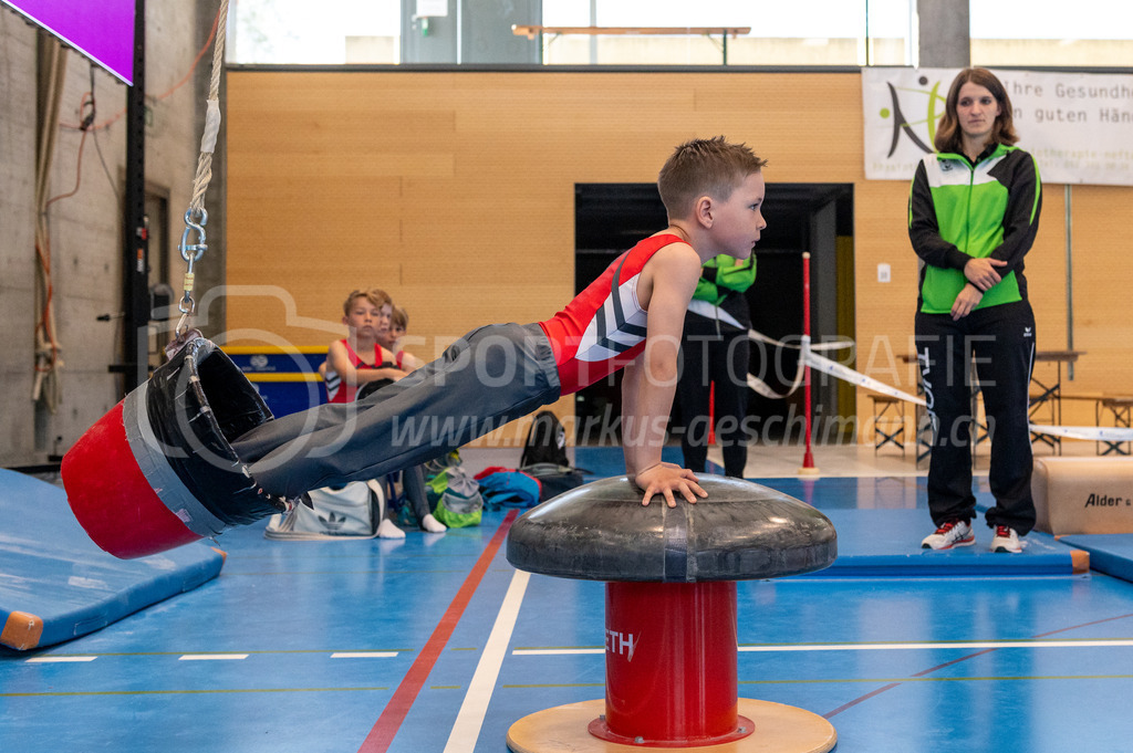 104. Zürcher Kunstturnertage Neftenbach - 15. May 2022 | 104. Zürcher Kunstturnertage Neftenbach
Turnhalle Ebni, Neftenbach
Einführungsprogramm (EP)
Bild: Sportfotografie Markus Aeschimann | www.markus-aeschimann.ch - Realisiert mit Pictrs.com