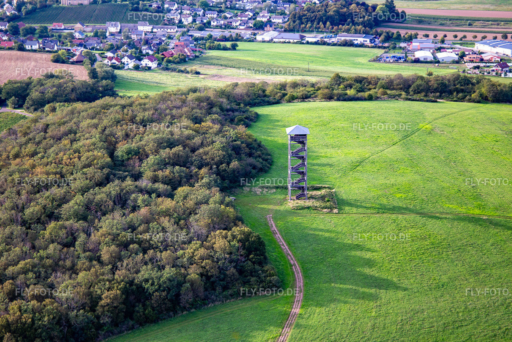 Heimbergturm Schloßböckelheim | Luftbild: Heimbergturm Schloßböckelheim in Schloßböckelheim im Bundesland Rheinland-Pfalz in Deutschland. Foto: IMG_138207.jpg vom 03.09.2023 durch ©2025 Werner Riehm fly-foto.de/copyright - Realisiert mit Pictrs.com