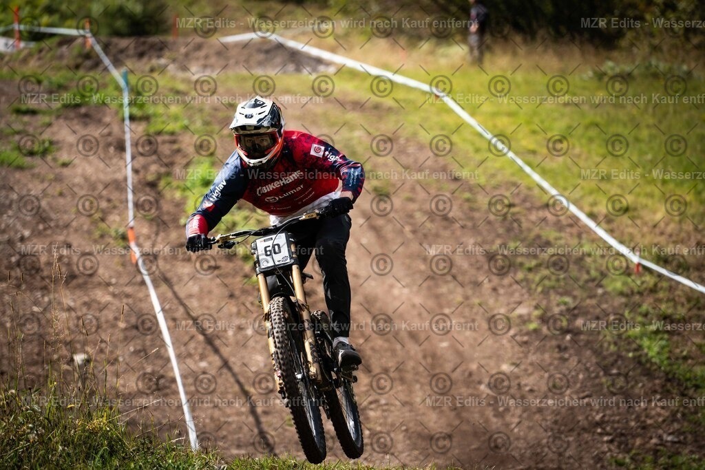 x-014 | mzredits - Realisiert mit Pictrs.com