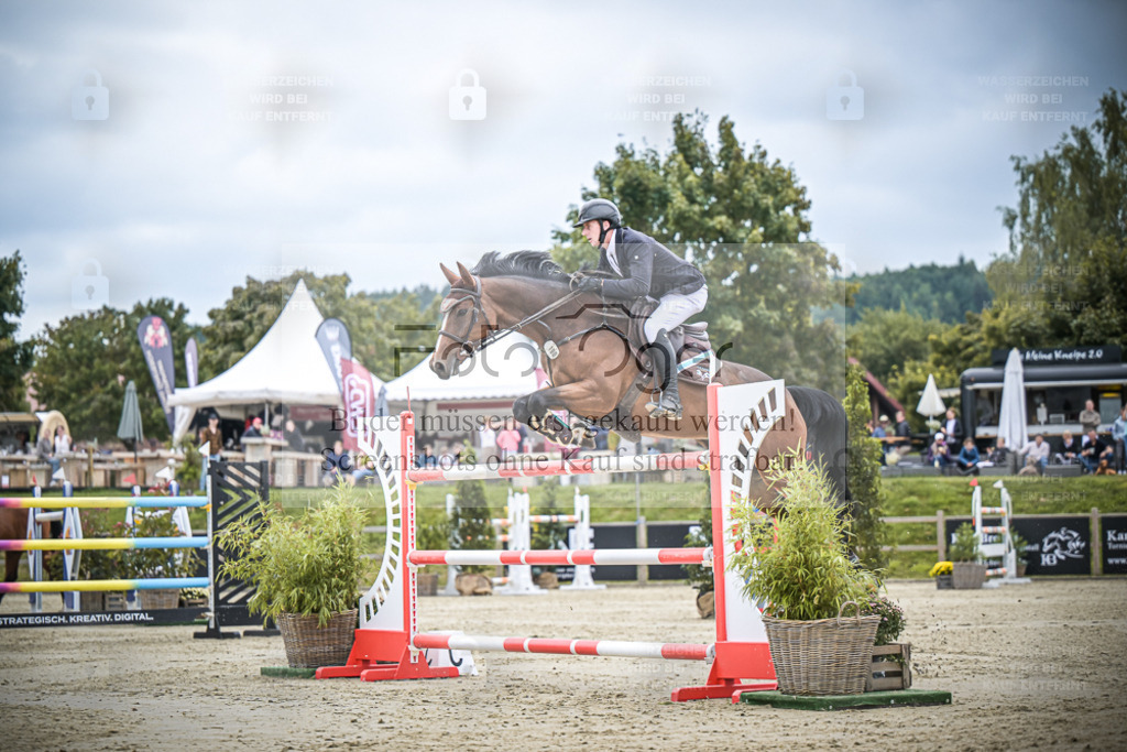 DOS_0127 | Entdecke hochwertige Reitturnierfotos von Foto Oger. Professionell, emotional und authentisch – jetzt Lieblingsmomente im Shop bestellen. - Realisiert mit Pictrs.com