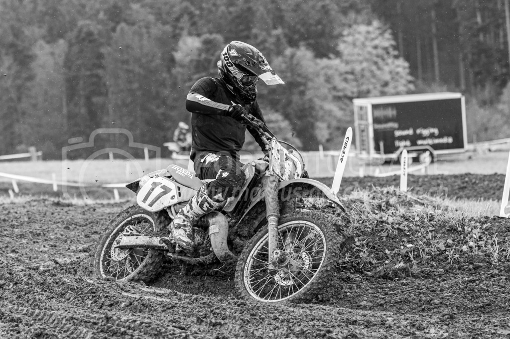 Motocross Schlatt bei Winterthur - 30. April 2022 | Motocross Schlatt bei Winterthur
MC Wila, Schlatt bei Winterthur
Bild: Sportfotografie Markus Aeschimann | www.markus-aeschimann.ch - Realisiert mit Pictrs.com