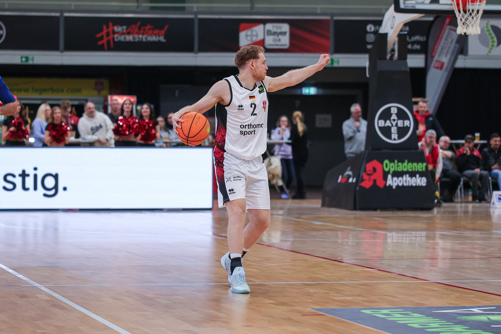 Pro A BAYER GIANTS vs BG Göttingen-139 | Fotos von Basketballspielen aus dem Raum NRW fotografiert von Gero Mueller-Laschet und Daniel Schaefer - Realisiert mit Pictrs.com