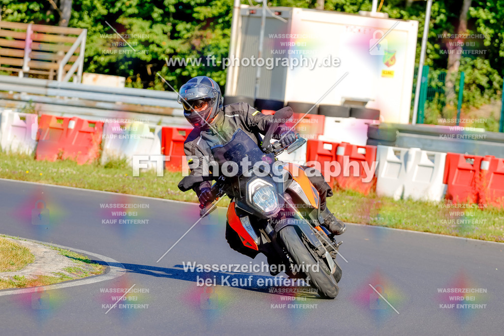 _MOT5288 | Hier findet Ihr Bilder von Touristenfahrten auf der Nürburgring Nordschleife oder von anderen Veranstaltungen die ich besucht habe. Viel Spass beim Durch Schauen 