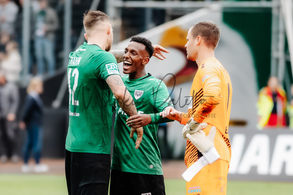 Regionalliga West, Saison 2022/2023, 13. Spieltag: SC Preußen Münster - 1. FC Düren | Regionalliga West, Saison 2022/2023, 13. Spieltag: SC Preußen Münster - 1. FC Düren am 22.10.2022 in Münster (Preußenstadion), Deutschland, Foto: sportfotografie.ms | Markus Paletta - Realisiert mit Pictrs.com