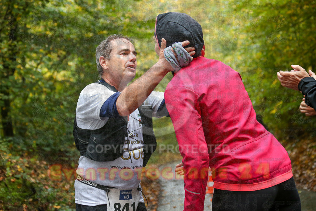 241027_1420_EX1_7357 | Sportfotografie im Rhein-Sieg Kreis, Köln, Bonn, NRW, Rheinland Pfalz, Hessen, etc. Unser Tätigkeitsfeld umfasst den Laufsport vom Volkslauf über den Marathon, Duathlon, Triathon bis zum Ultralauf wie Kölnpfad Ultra oder Schindertrail.