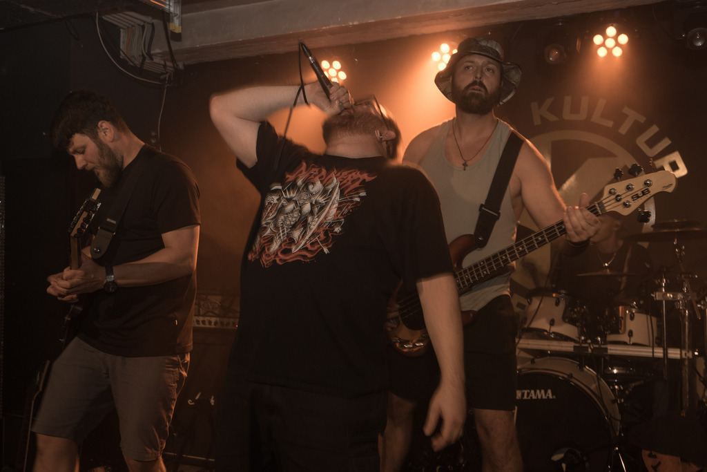 057A3032 | thismomentpictures - Realized with Pictrs.com