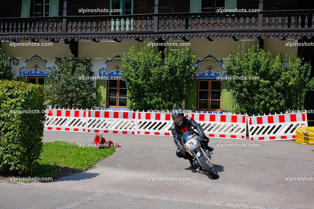 P1014796 | Erleben Sie atemberaubende, hochqualitative Fotos Ihrer Fahrt entlang der malerischen Alpenstraßen. Besuchen Sie alpineshots.com, um professionelle Aufnahmen Ihrer unvergesslichen Reise zu finden und zu kaufen - Realisiert mit Pictrs.com