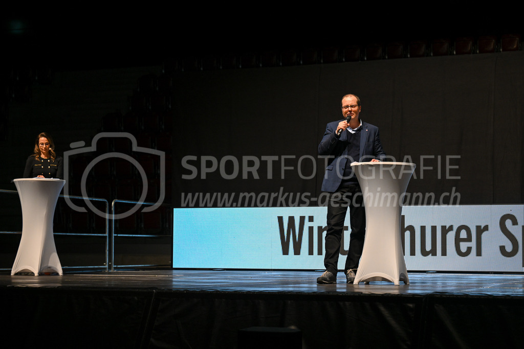 Winterthurer Sportehrung - 23. Februar 2023 | Winterthurer Sportehrung
AXA Arena, Winterthur
Winterthurer Stadtrat Jürg Altwegg, Vorsteher Departement Schule und Sport.
Bild: Sportfotografie Markus Aeschimann | www.markus-aeschimann.ch - Realisiert mit Pictrs.com
