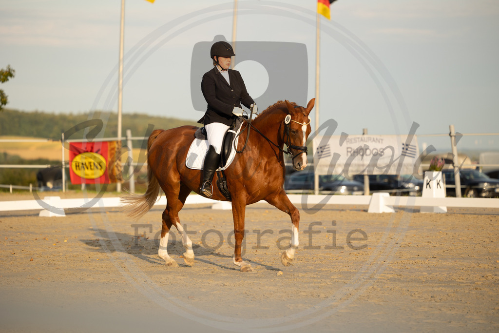 994A0140 | sabrinanicolaifotografie - Realisiert mit Pictrs.com