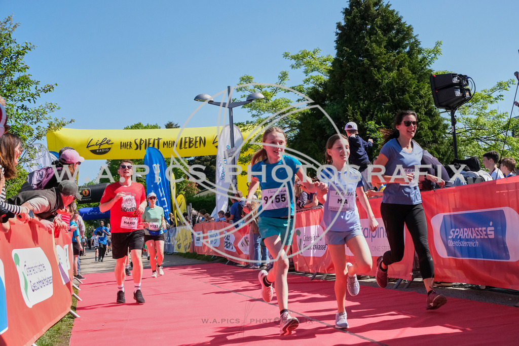 ..... | LINZ,AUSTRIA,27.April 24, Int. 3 Brückenlauf Linz  , Image shows: Photo: WAPICS / Michael ring