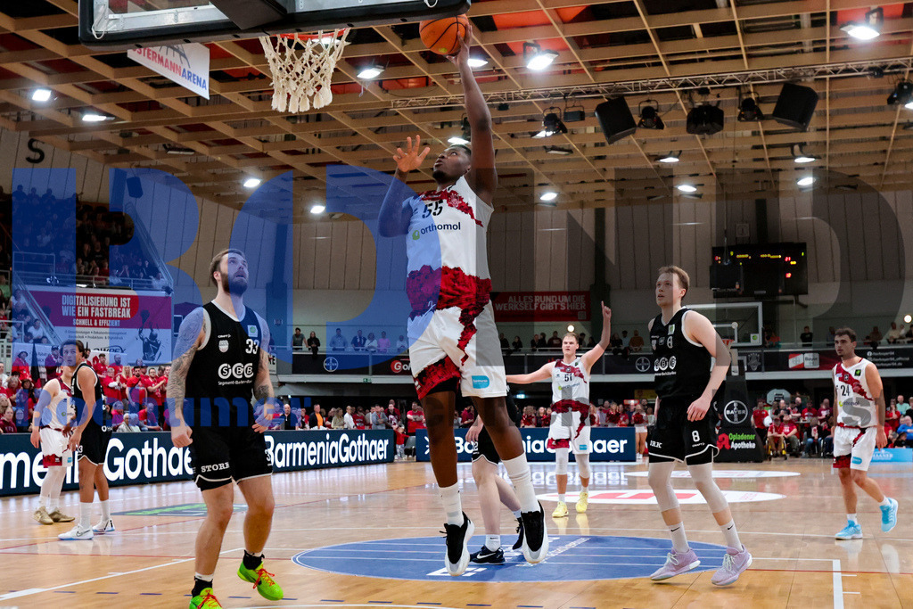 SES_LEVWOL20250525-60 | bond - Realisiert mit Pictrs.com