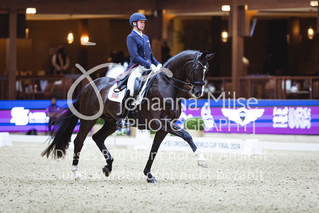 240417_Riyadh_Dressage-116 | Deine schönsten Turniermomente als professionelle Fotos! Entdecke hochwertige Pferdesport-Fotografie im Online-Shop. Jetzt Fotos finden & bestellen!