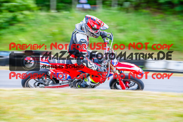 MaZZes_FotoMatrix_220528_5380 | Fotograf Mathias Schmid
Sportfotograf,
Eventfotograf,
Hochzeitsfotograf,
Portraitfotograf