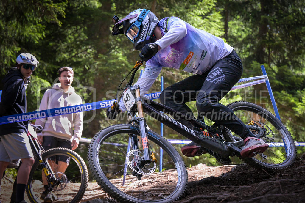 UCI Mountain Bike World Cup Lenzerheide 2022 - Downhill - 9. July 2022 | UCI Mountain Bike World Cup Lenzerheide 2022 - Downhill
Bike Kingdom, Lenzerheide
#58 CABIROU Rudy (FRA)
Bild: Sportfotografie Markus Aeschimann | www.markus-aeschimann.ch - Realisiert mit Pictrs.com
