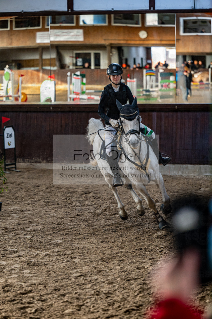 20240309-DOS_5815 | Entdecke hochwertige Reitturnierfotos von Foto Oger. Professionell, emotional und authentisch – jetzt Lieblingsmomente im Shop bestellen.Deutschlandweite Turnierfotografie. - Realisiert mit Pictrs.com
