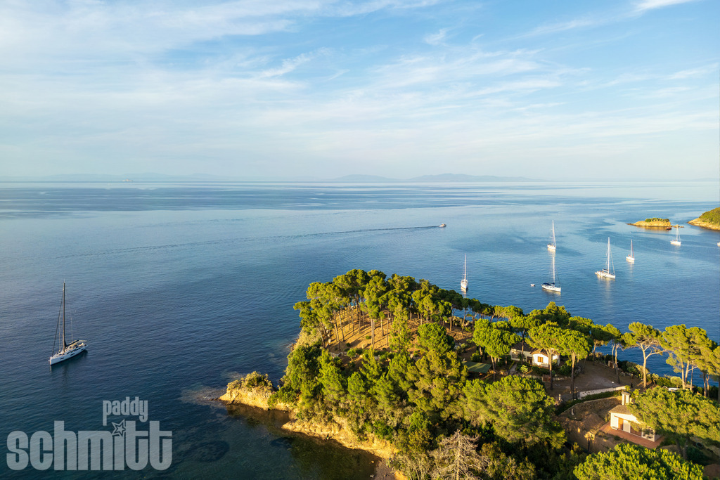 PS-Elba-2026-11 | Entdecke die größte Bildgalerie der Region mit Fotografien aus dem Allgäu, der Bodenseeregion, Oberschwaben, dem Donautal und der Schwäbischen Alb. Landschaften, Luftaufnahmen und Reisefotografie als Wandbild und Fotokunst. - Realisiert mit Pictrs.com