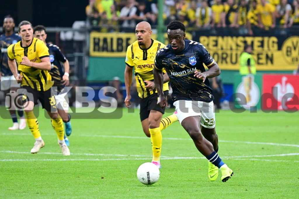 KBS Picture_PhoenixLuebeck-BorDortmund_093 | Ajala-Alexis Jean Paul (Phoenix Luebeck) ,Sportplatz :  Volksparkstadion, - Realisiert mit Pictrs.com