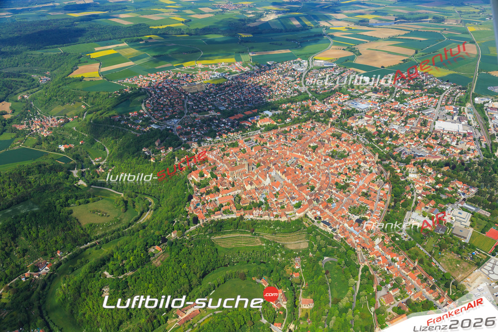 Luftbild von  Rothenburg-tauber - Luftaufnahme wurde 2015 von https://frankenair.de mittels Flugzeug (keine Drohne) erstellt - die Geschenkidee