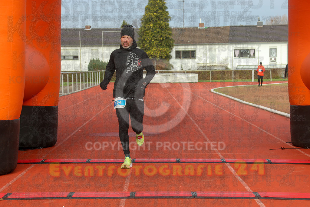 230129_1127_EX1_4924 | Sportfotografie im Rhein-Sieg Kreis, Köln, Bonn, NRW, Rheinland Pfalz, Hessen, etc. Unser Tätigkeitsfeld umfasst den Laufsport vom Volkslauf über den Marathon, Duathlon, Triathon bis zum Ultralauf wie Kölnpfad Ultra oder Schindertrail.