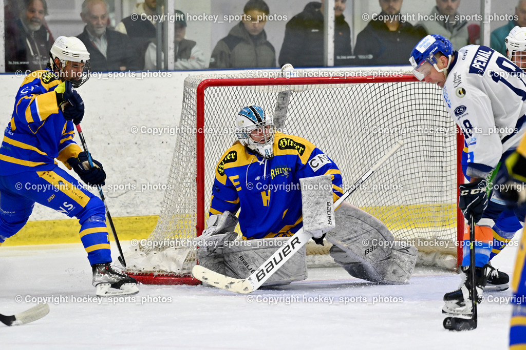 1. EHC Althofen vs. ESC Sparkasse Steindorf  | #11 Witting Samuel EHC Althofen, #1 Adamitsch Anja EHC Althofen, #18 Pewal Martin ESC Steindorf, 1. EHC Althofen vs. ESC Sparkasse Steindorf , 1. EHC Althofen vs. ESC Sparkasse Steindorf  am 08.03.2026 in Althofen (Stadthalle Althofen), Austria, (Photo by Bernd Stefan)