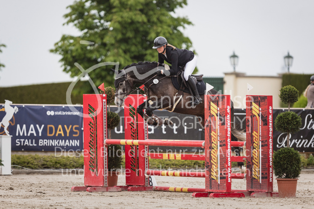 25059_MayDays_SprPf-A-270 | Deine schönsten Turniermomente als professionelle Fotos! Entdecke hochwertige Pferdesport-Fotografie im Online-Shop. Jetzt Fotos finden & bestellen!