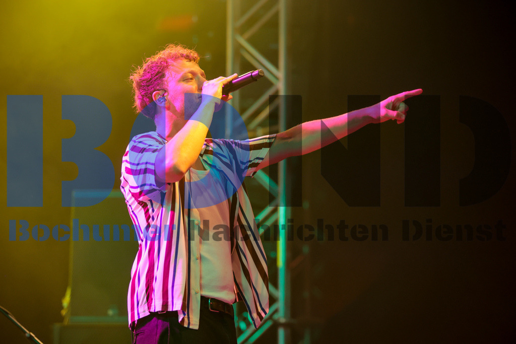 Zeltfestival Ruhr 2024 - Joris  {date} -  | {headline}(Foto: Sebastian Sendlak / BOND) - Realisiert mit Pictrs.com