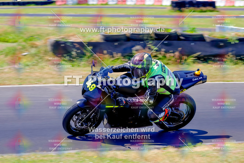 _MOT9385 | Hier findet Ihr Bilder von Touristenfahrten auf der Nürburgring Nordschleife oder von anderen Veranstaltungen die ich besucht habe. Viel Spass beim Durch Schauen 