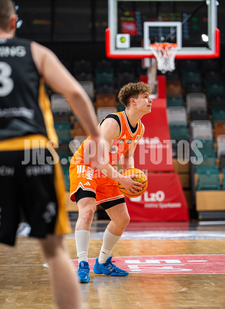 Basketball I Herren I Saison 2025-2026 I ProB Nord I 18. Spieltag I Rasta Vechta II - LOK Bernau-30 | Roy Krupnikas (24,Rasta Vechta II) - Realisiert mit Pictrs.com