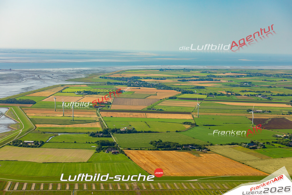 Luftaufnahme der Stadt Pellworm - Die Luftaufnahme wurde 2025 vom UL-Flugzeug heraus erstellt ( keine Drohne ) - Hochauflösende Luftaufnahme - für professionelle Ausdrucke geeignet. Die Geschenkidee !Hier alle&nbsp;Infos zur Lizenzierung der LuftaufnahmeWir fliegen auch dieses Jahr wieder in Ihre Region um Luftbilder zu erstellen.- Luftbild anfragen