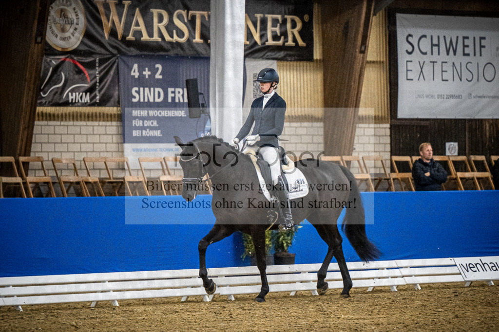 DOS_0043 | Entdecke hochwertige Reitturnierfotos von Foto Oger. Professionell, emotional und authentisch – jetzt Lieblingsmomente im Shop bestellen.Deutschlandweite Turnierfotografie. - Realisiert mit Pictrs.com